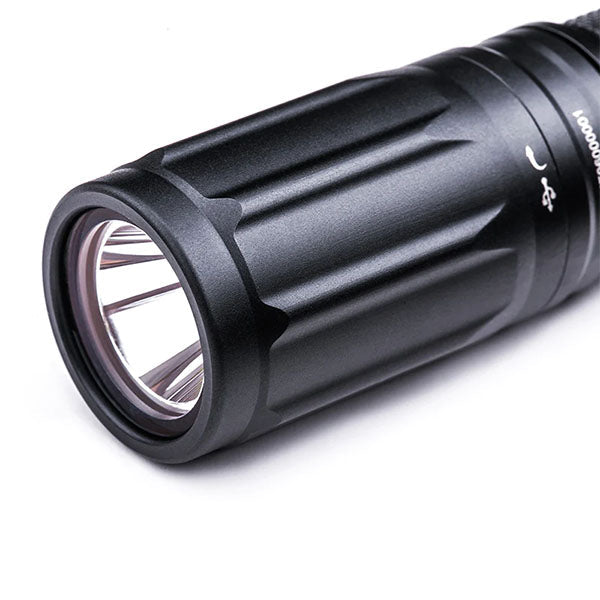 Lampe de poche LED E51 V2.0, 1 400 lumens (batterie incluse)