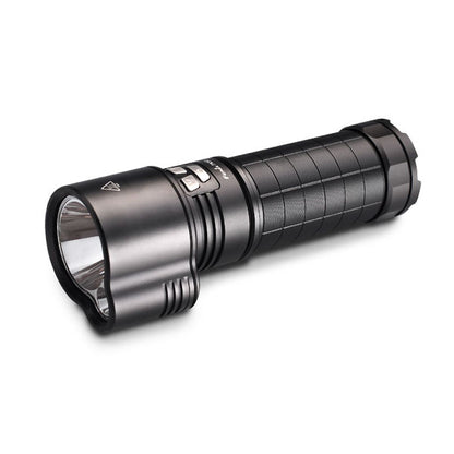 FENIX : Lampe de poche LED TK51, 1800 lumens, sans piles